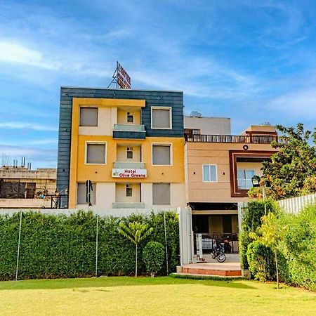 Hotel Olive Greens Near Jaipur International Airport מראה חיצוני תמונה