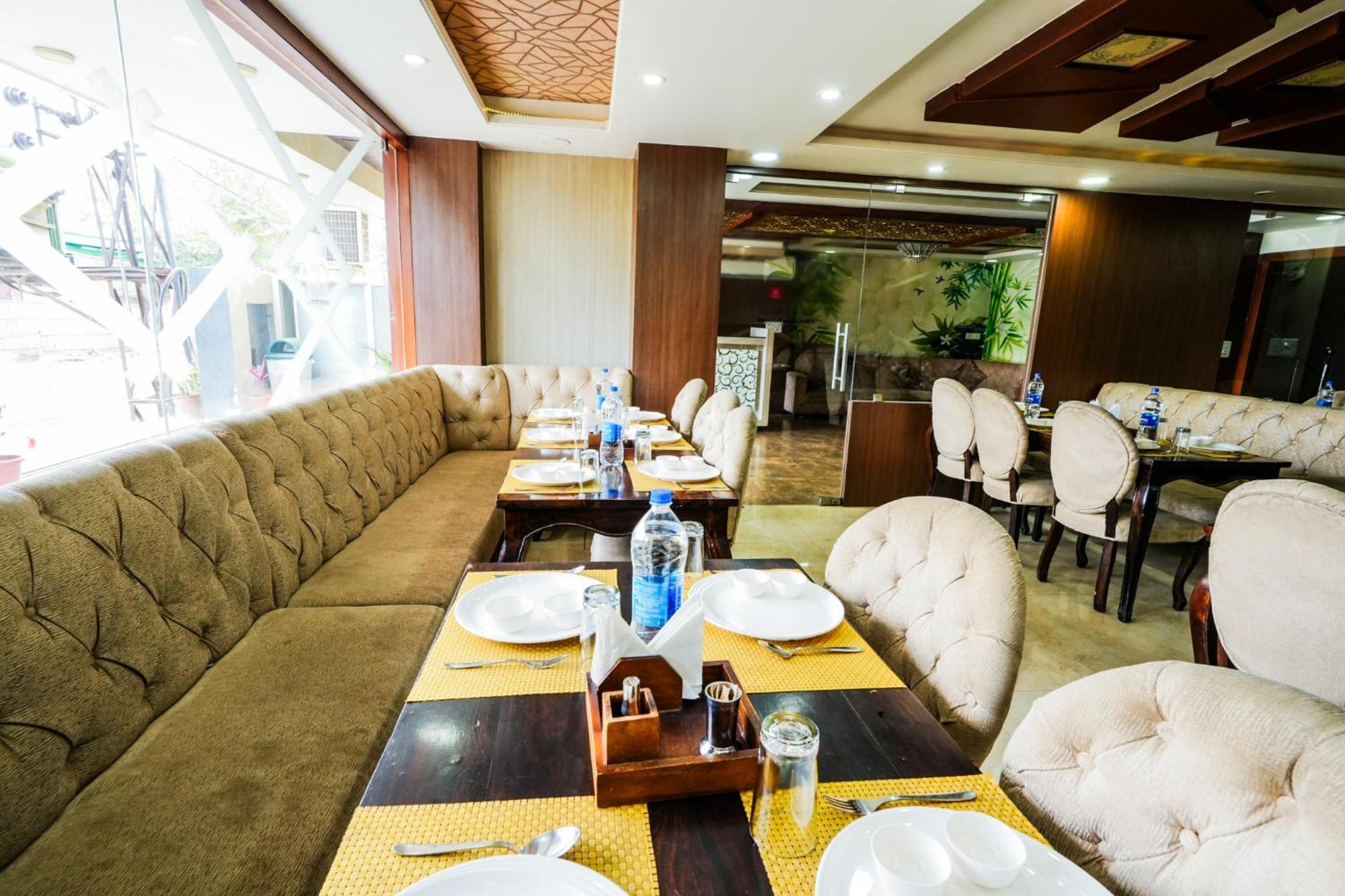 Hotel Olive Greens Near Jaipur International Airport מראה חיצוני תמונה