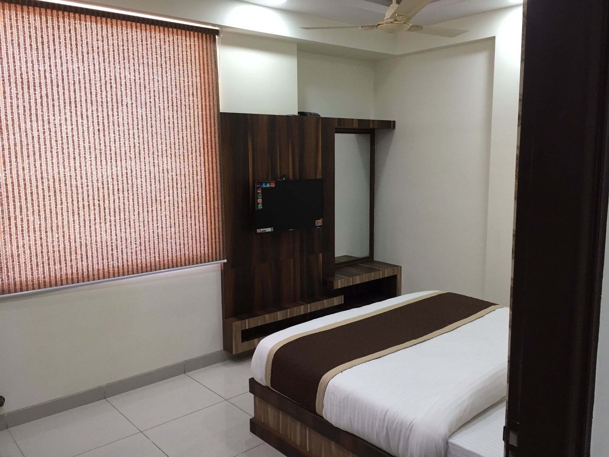 Hotel Olive Greens Near Jaipur International Airport מראה חיצוני תמונה